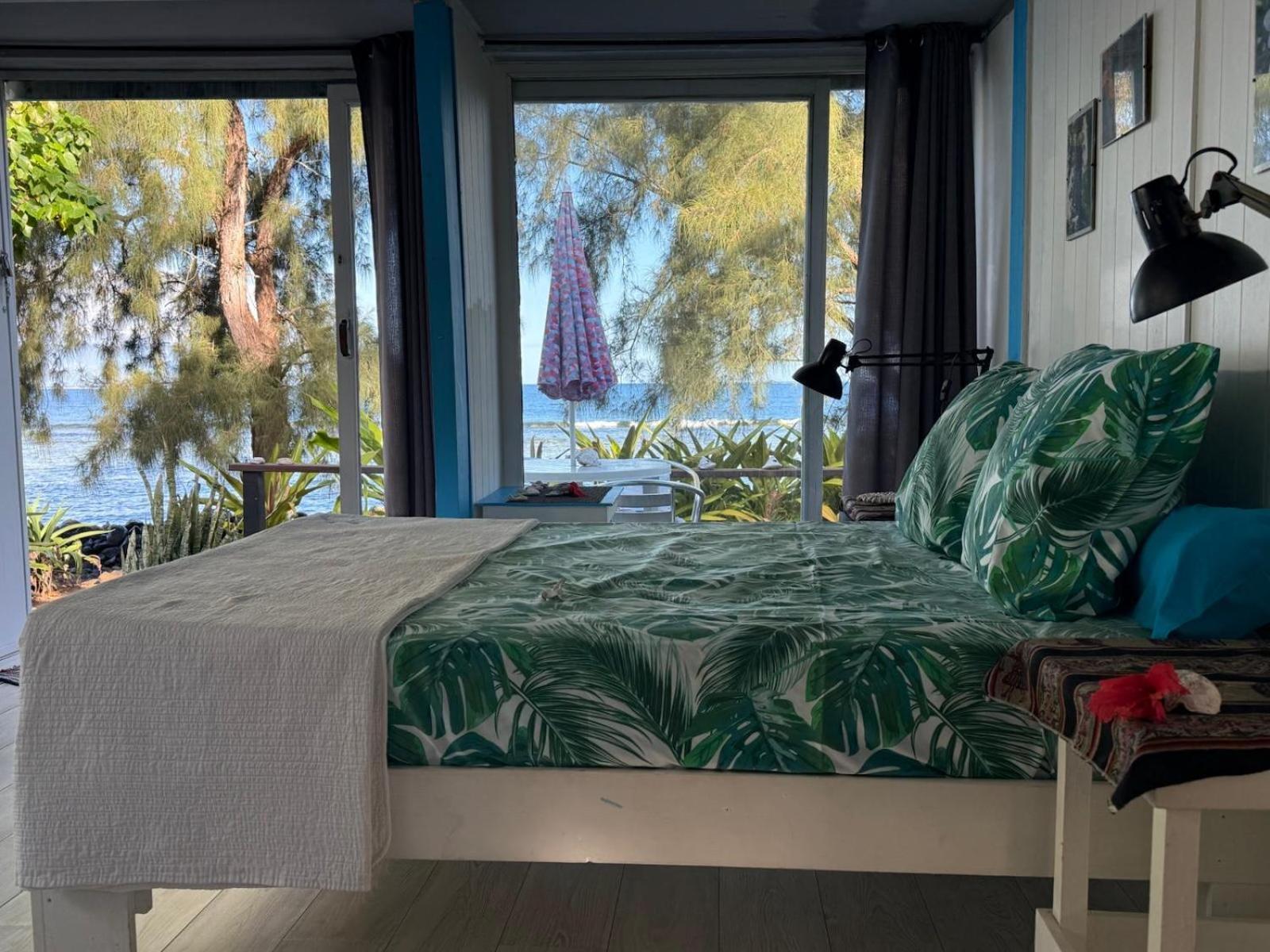 Bungalow Vue Lagon 180 Degre, La Maison Bleue モーレア島 エクステリア 写真